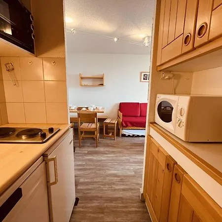 2 Pieces Pour 5 Personnes Avec Acces Direct Aux Pistes Et Balcon - Vallandry - Fr-1-757-99 Apartment Landry